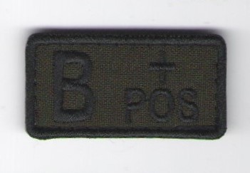 Н405 Группа крови B+ (3+) фон олива, черные буквы 5х2,5см фото, описание