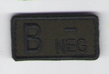 Н406 Группа крови B- (3-) фон олива, черные буквы 5х2,5см фото, описание