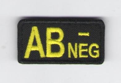 Н416 Группа крови AB- (4-) черный фон, желтые буквы 5х2,5см фото, описание