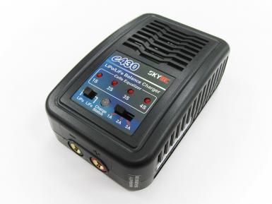 Зарядное устройство SkyRC E430 для LiPo/LiFe 1-3А фото, описание
