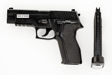 Страйкбольный пистолет KJW P226 E2 GBB CO2 черный KP-01-E2.CO2 фото, описание